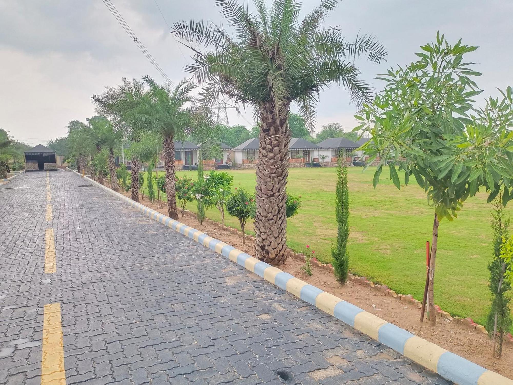 Royal Rajasthan Resort Sikar Eksteriør bilde