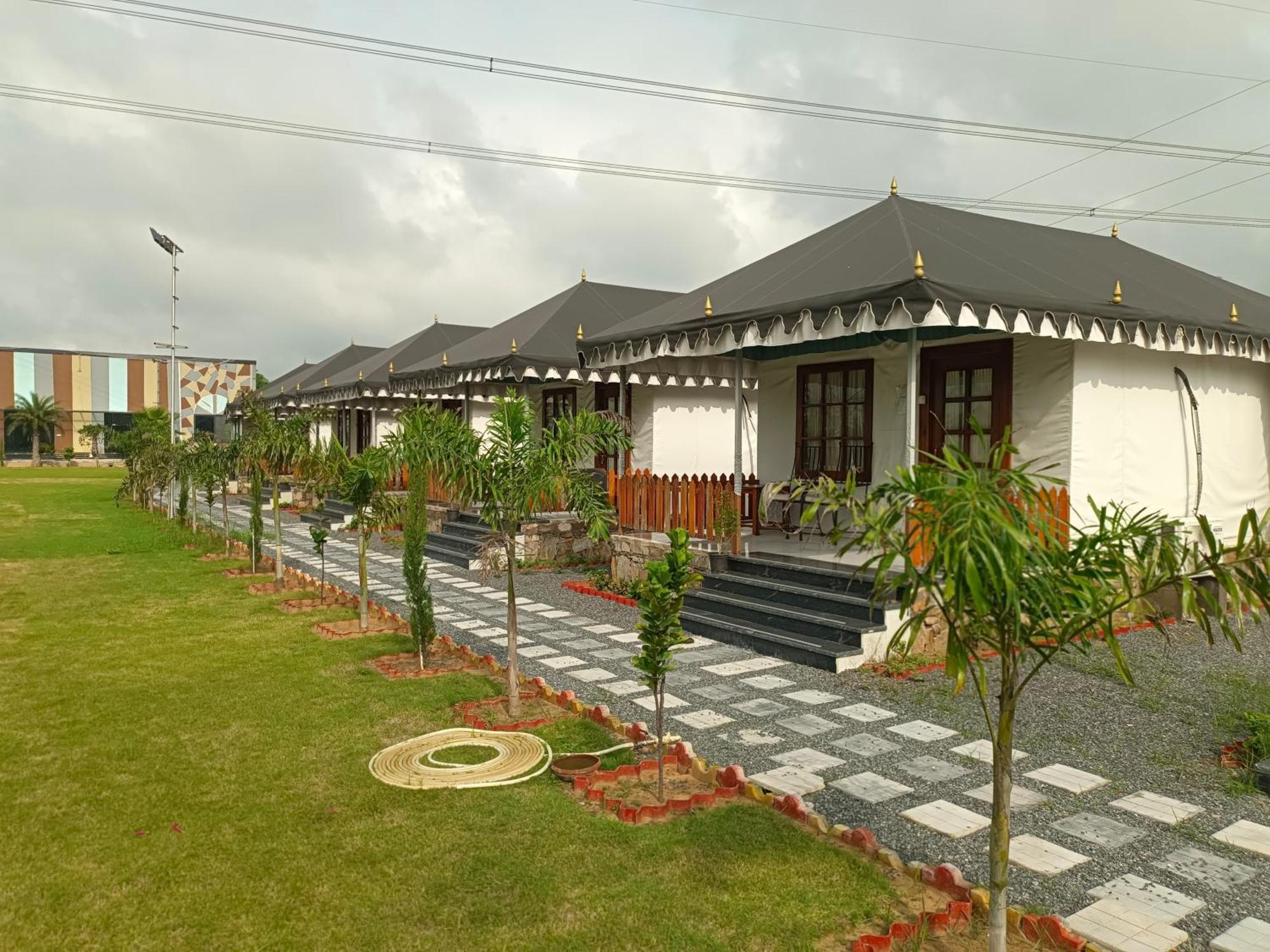 Royal Rajasthan Resort Sikar Eksteriør bilde