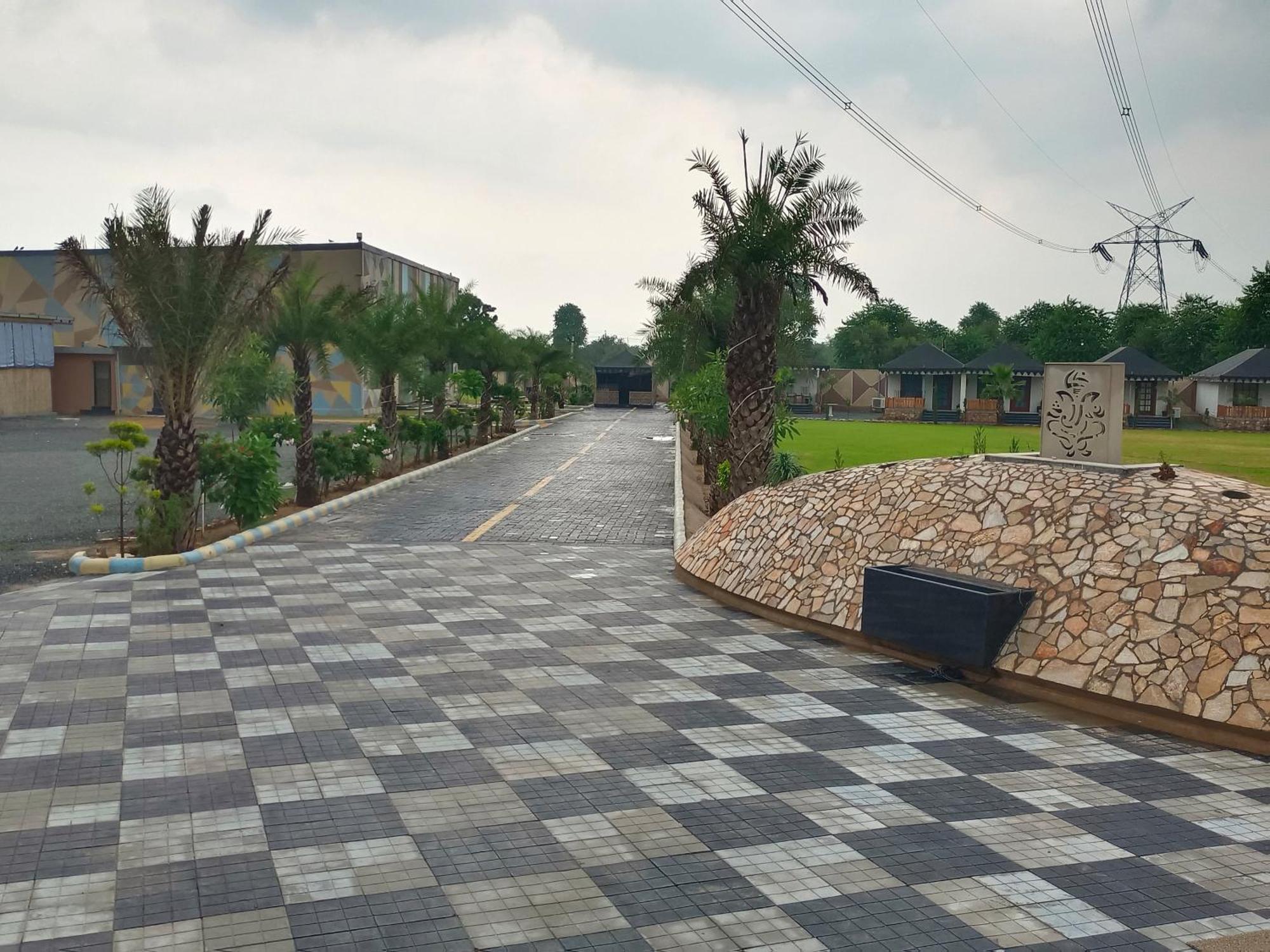 Royal Rajasthan Resort Sikar Eksteriør bilde