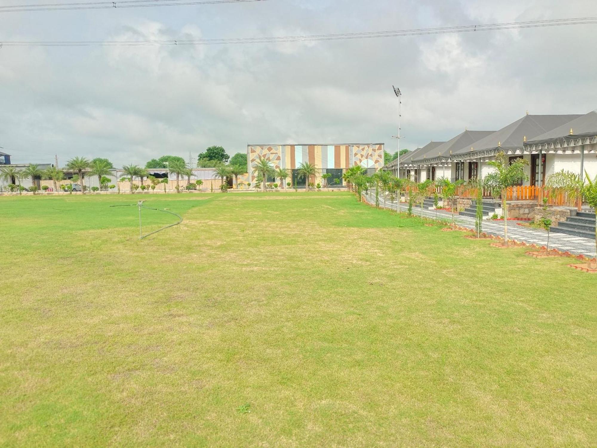 Royal Rajasthan Resort Sikar Eksteriør bilde