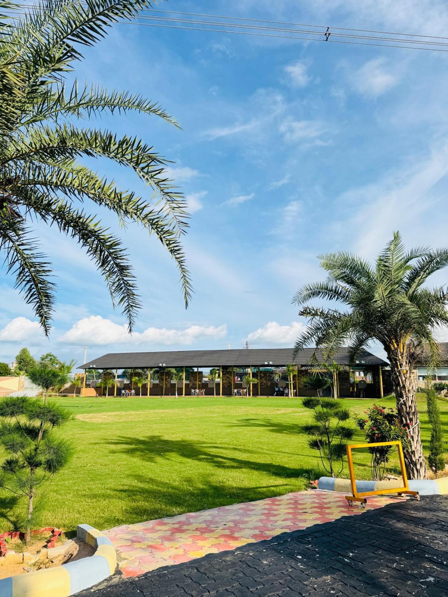 Royal Rajasthan Resort Sikar Eksteriør bilde