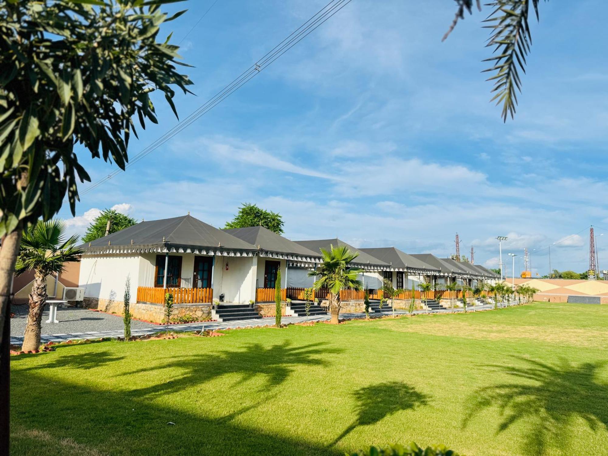 Royal Rajasthan Resort Sikar Eksteriør bilde