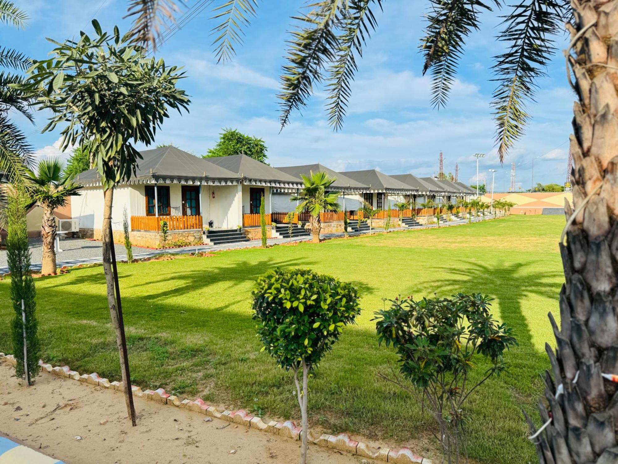 Royal Rajasthan Resort Sikar Eksteriør bilde