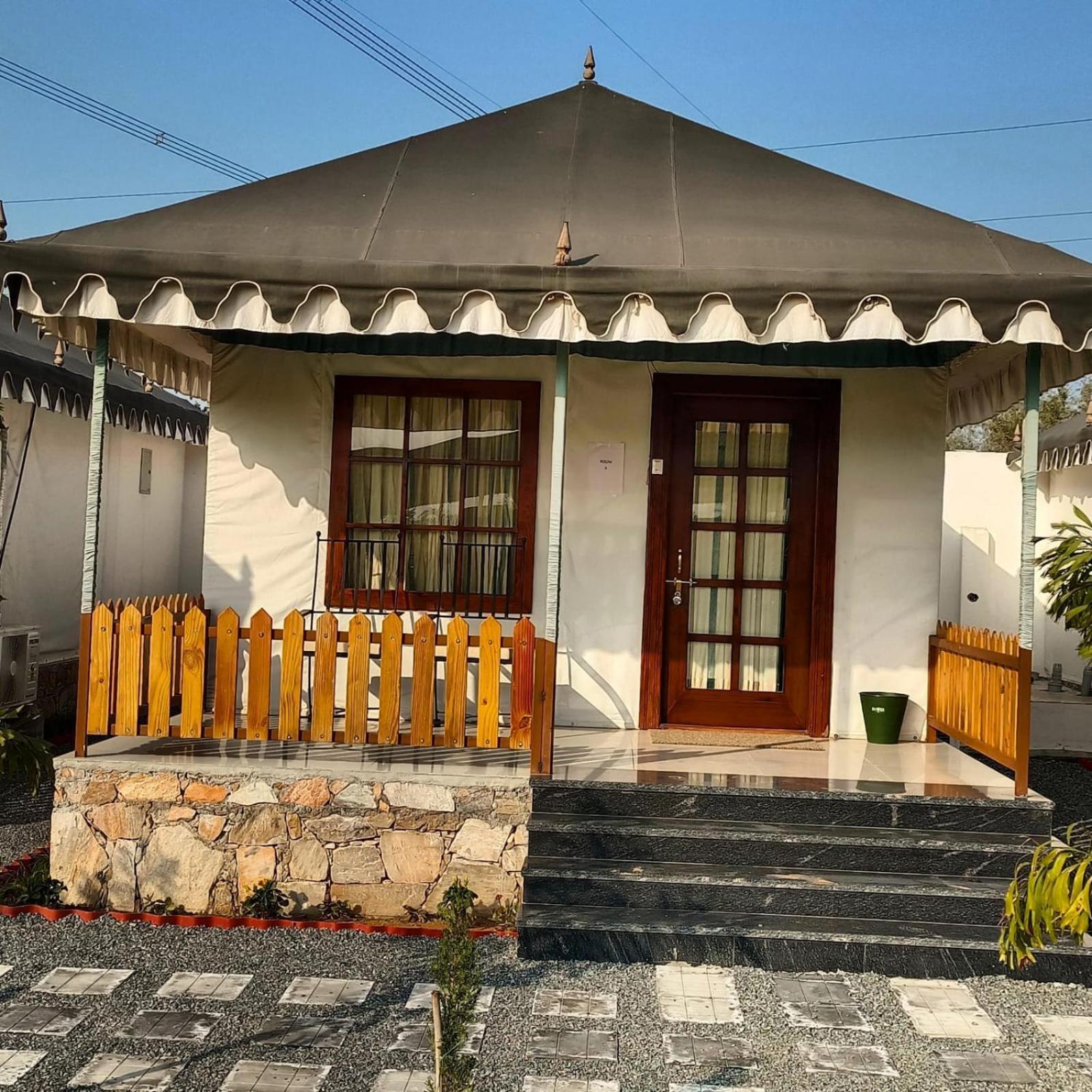Royal Rajasthan Resort Sikar Eksteriør bilde